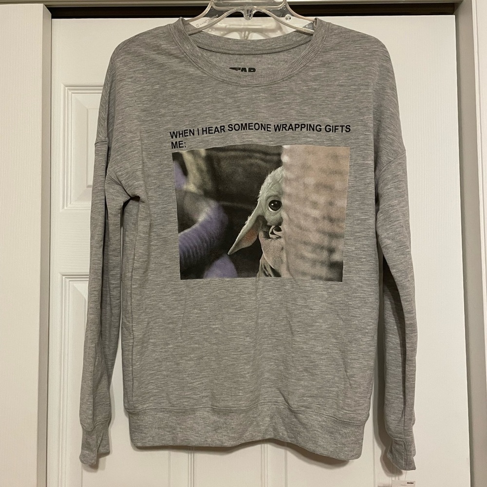 *Brand New Star Wars Adult Holiday Sweatshirt - Size Small
